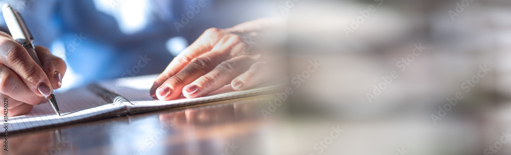 AdobeStock_314250228_Preview